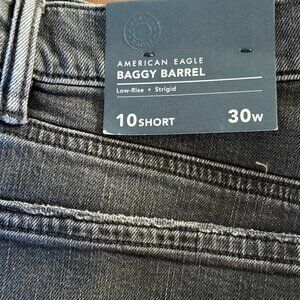 American Eagle Barrel Jeans "NWT"